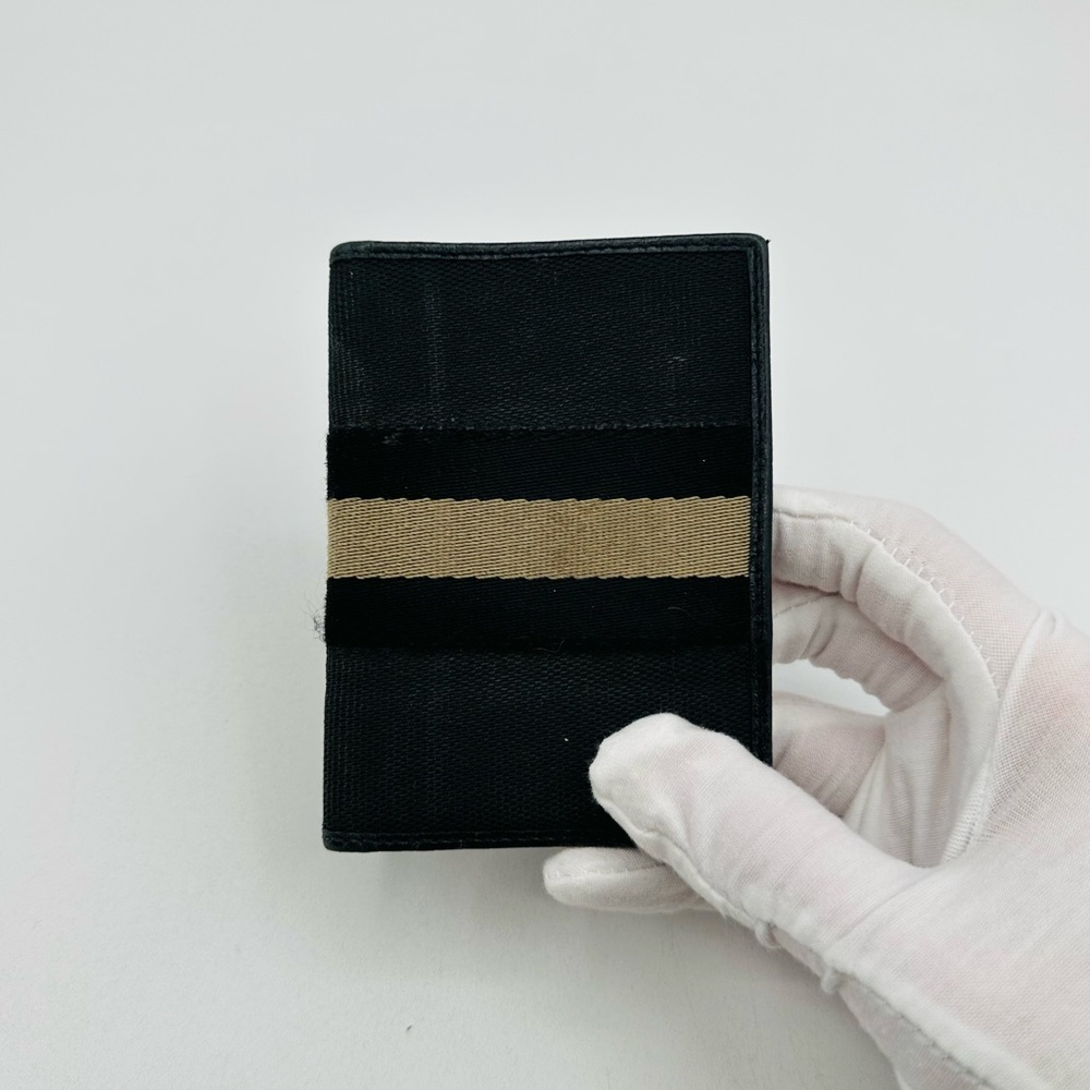 Gucci Bi Fold Card Holder